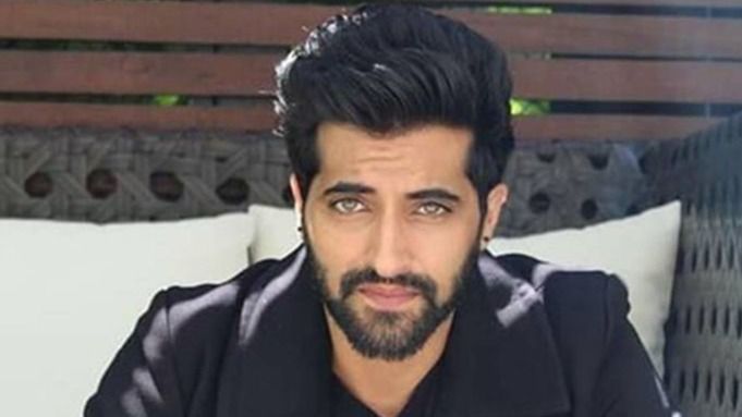 Akshay Oberoi: \