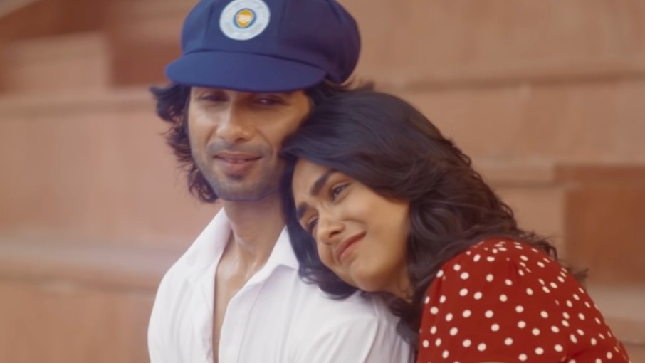 Jersey song Maiyya Mainu: Shahid Kapoor-Mrunal Thakur’s adorable chemistry steals the show; watch