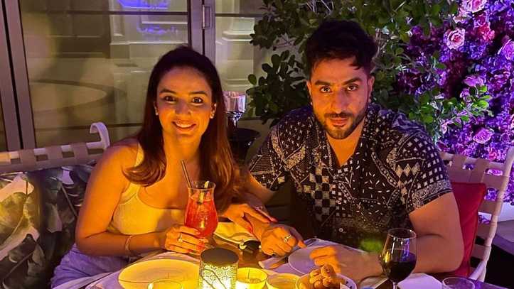 Jasmin Bhasin calls Aly Goni her 'priceless reward' on his birthday, weeks after their break up rumours; read her note