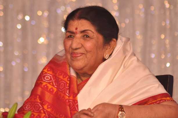 Lata Mangeshkar’s last rites to be performed at Shivaji Park; two days of state mourning will be observed