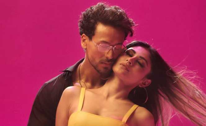 Tiger Shroff’s Poori Gal Baat: The actor’s melodious voice & chemistry with Mouni Roy will leave you in awe; watch