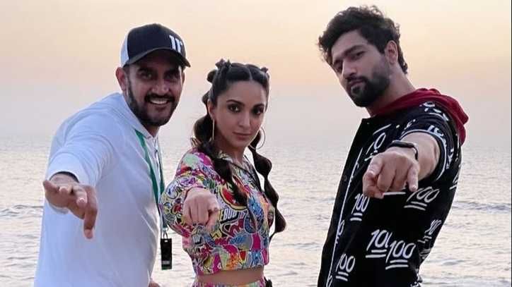 Govinda Naam Mera: Kiara Advani shares a colorful BTS snap with Vicky