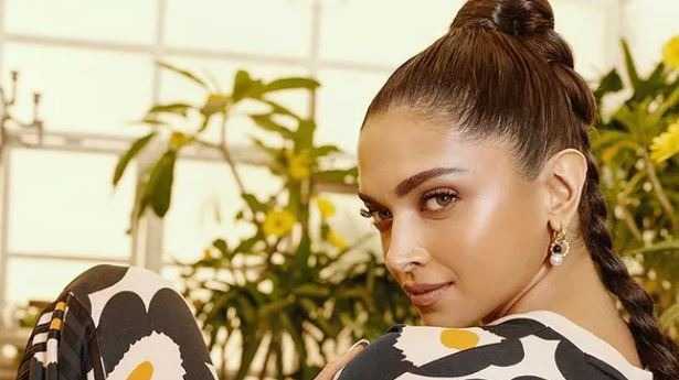 Deepika Padukone reminisces about first-ever poem she penned at 12, fans react
