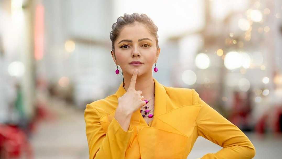 Rubina Dilaik wonders if it a compliment or insult that people approaching her for photos don't know who she is, her fans react