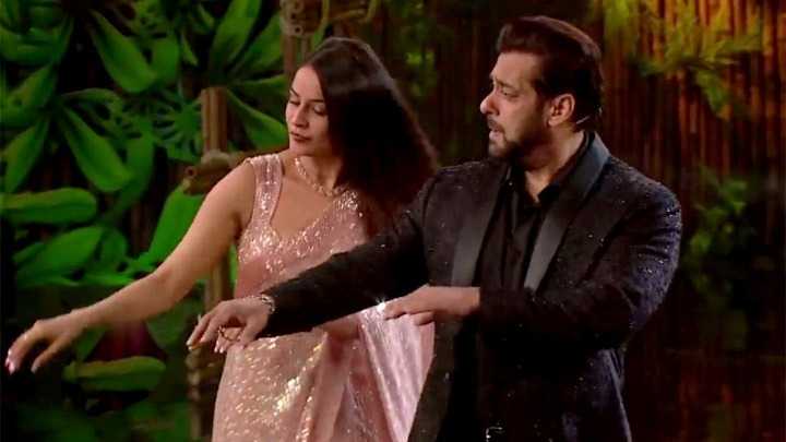Shehnaaz Gill admits she doesn't have Bigg Boss host Salman Khan's number, says she's never met him personally