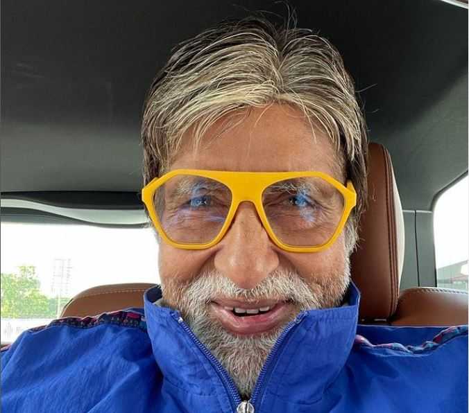 Amitabh Bachchan has savage reply to trolls saying he consumes alcohol at night: "I do not drink, make others drink Madhushala"