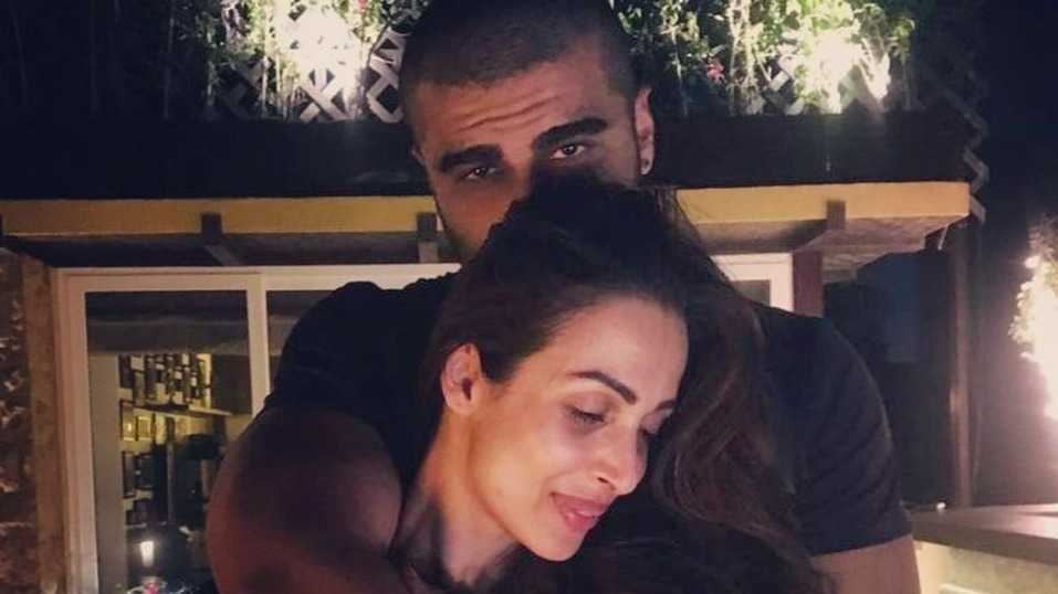 Arjun Kapoor reacts to rumours of wedding plans with Malaika Arora this year in his witty style