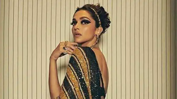 Deepika Padukone stuns in saree at Cannes 2022 red carpet, says 'huge honour, not something our country has seen often'