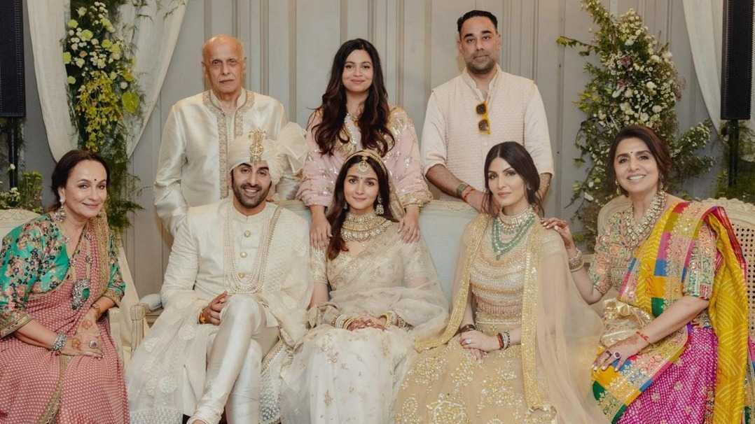 Neetu Kapoor reveals Ranbir Kapoor and Alia Bhatt were planning a destination wedding; shares how actor's baraat took place at home