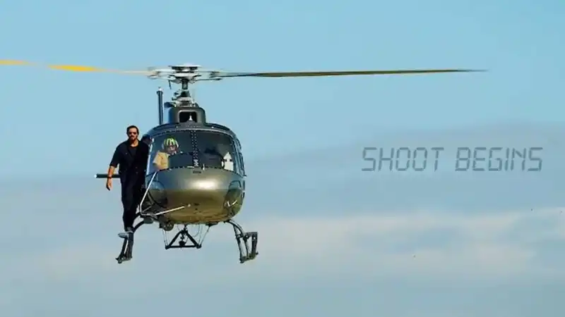 Khatron Ke Khiladi 12: Rohit Shetty rides a helicopter in Cape Town as he announces the next season; watch