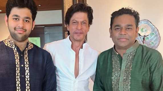 Shah Rukh Khan strikes a pose with AR Rahman and his son AR Ameen, fans ask for a collab like Dil Se and Swades