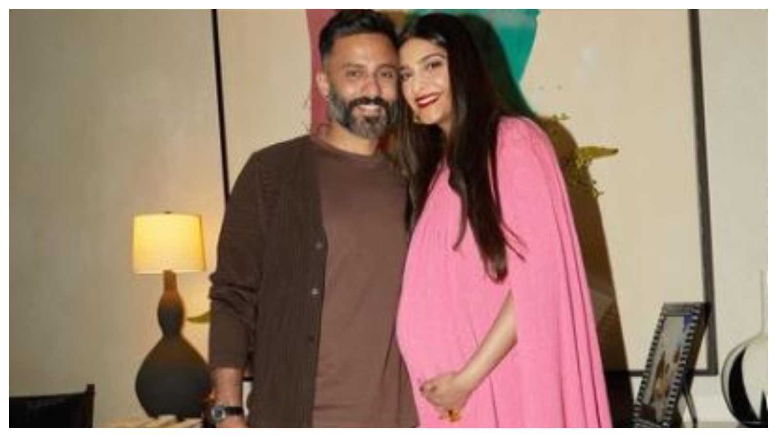 Mom-to-be Sonam Kapoor to have bohemian-style extravagant baby shower in same place where she got married?
