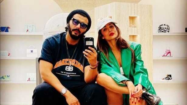 Arjun Kapoor drops photo with 'shopalcoholic' Malaika Arora, fans ask 'when getting married'