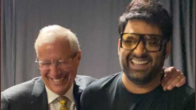 Kapil Sharma spends fun time backstage with Canadian Minister Victor Fedeli, thanks him for making show special