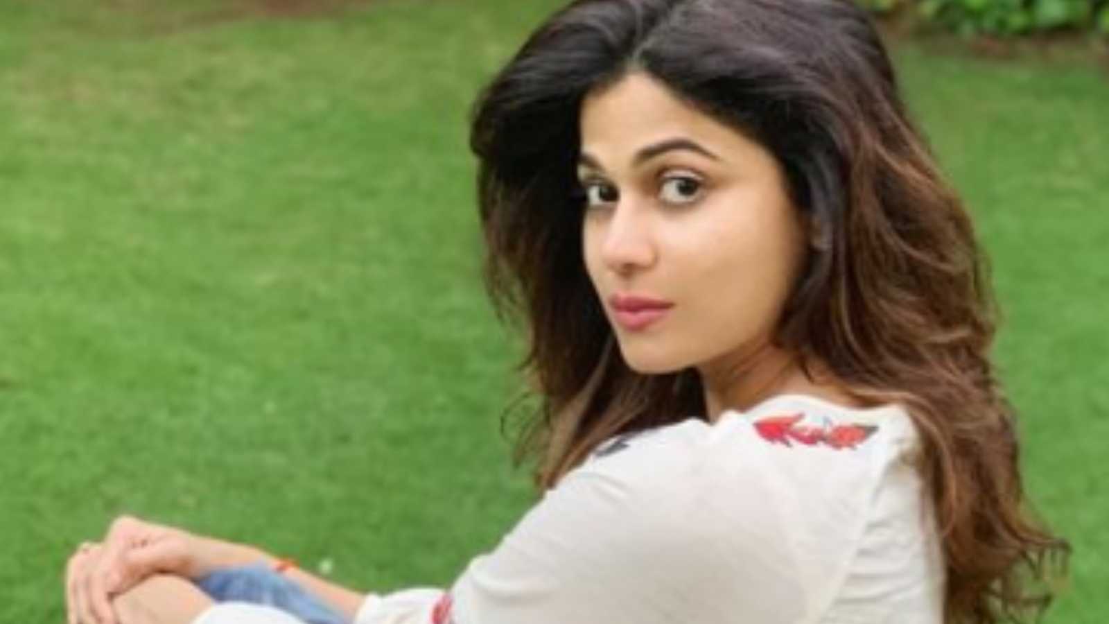 Shamita Shetty’s fan suffering in final stage of cancer thanks her with an emotional post before bidding goodbye; actresses replies