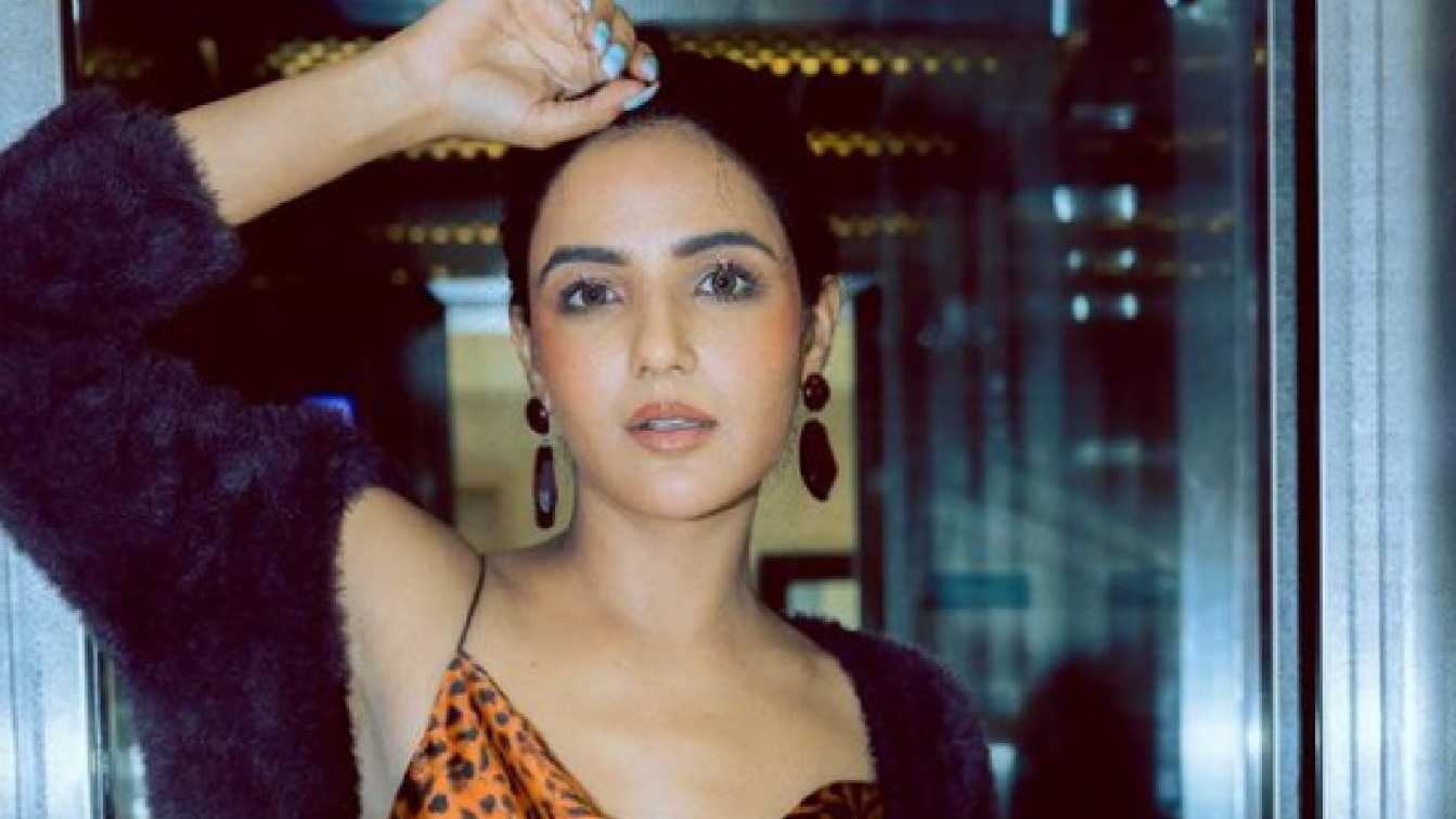 Jasmin Bhasin does not want to focus on TV as she bagged Bollywood film with Mahesh Bhatt