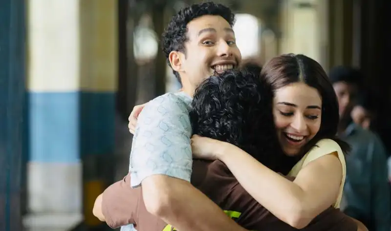 Siddhant Chaturvedi gives Ananya Panday and Adarsh Gourav a warm hug as they wrap Kho Gaye Hum Kahan