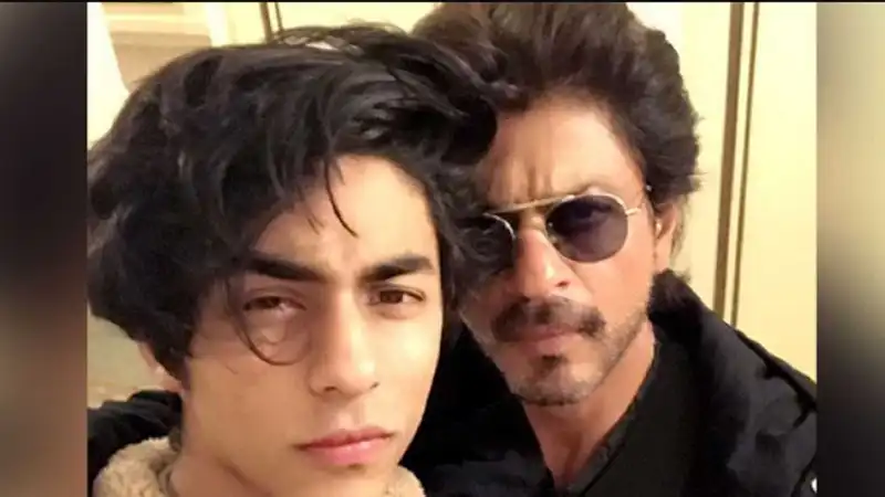 Shah Rukh Khan showers praise on his son Aryan Khan's looks, says 'whatever is silent in the father….speaks in the son'