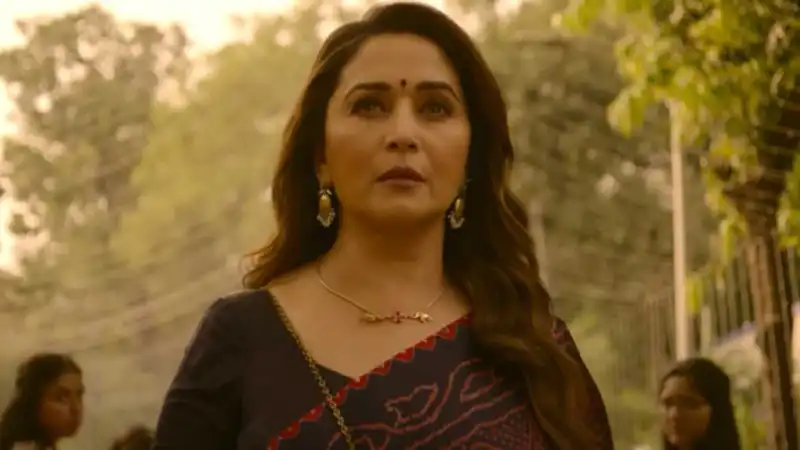 'What a gorgeous lady aaah’: Netizens are impressed with Madhuri Dixit’s character Pallavi Patel from Maja Ma