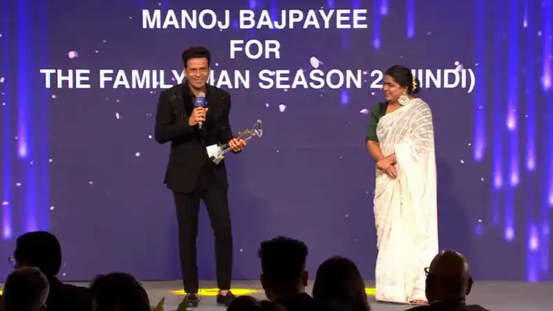 OTT Play Awards 2022: Ashwini Iyer Tiwari trembles giving Manoj Bajpayee Award: 'Please work with me one day'