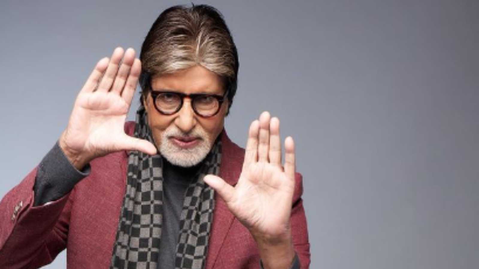 Amitabh Bachchan suffers muscle tear in his rib during Project K shoot, fans want him to retire now
