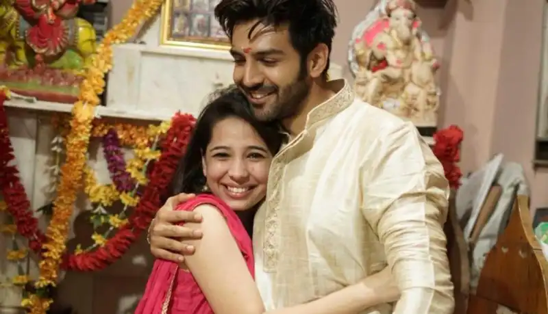 Kartik Aaryan remembers ‘bachpan ki Diwali’; reveals what he and his sister used to compete for