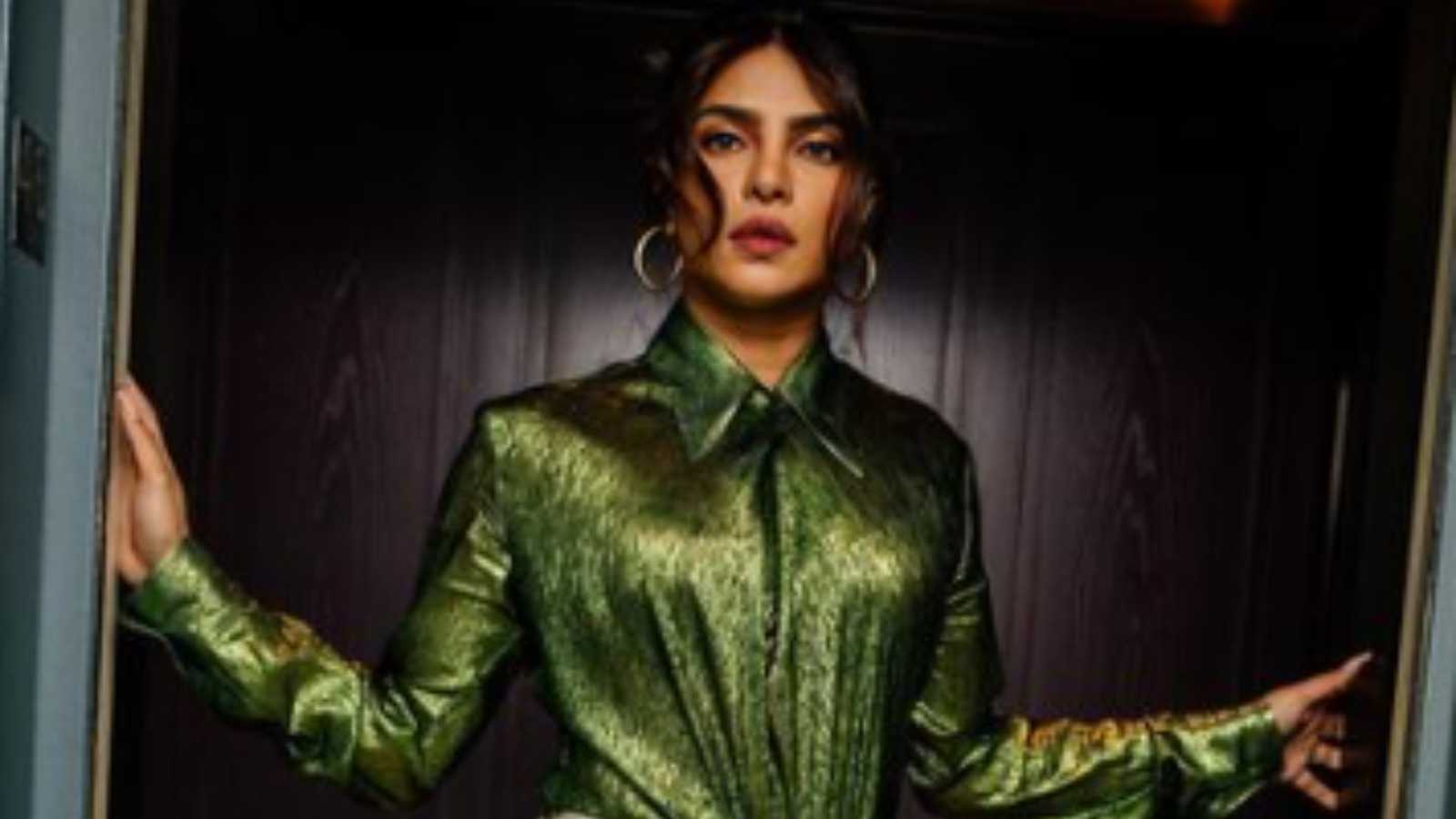 'It's not easy to risk your lives' : Priyanka Chopra lauds the courage of women protestors in Iran revolting against Mahsa Amini's demise