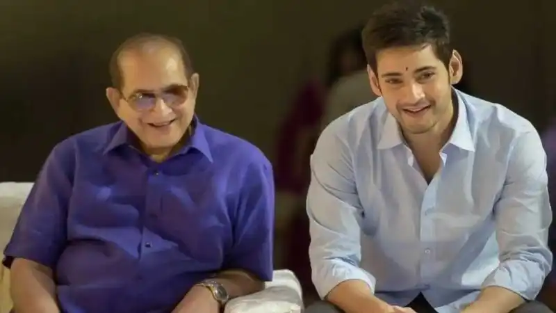 Mahesh Babu’s father Krishna suffers cardiac arrest, breathes his last in Hyderabad