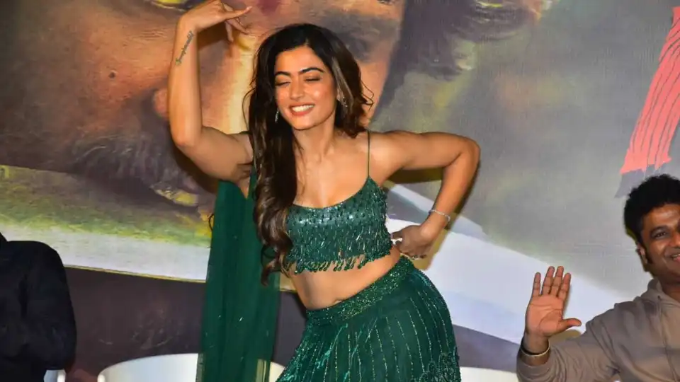 Rashmika Mandanna tired of being asked 'how' she did Sami Sami in Pushpa: 'Put your bum out, put you leg straight and do it'