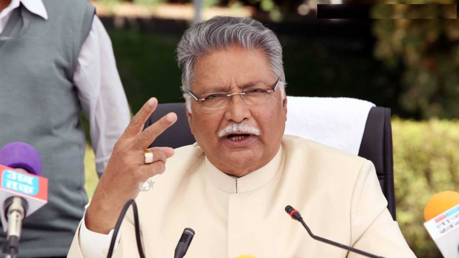 Vikram Gokhale's family rubbishes rumors of his death, reveals actor is currently on ventilator