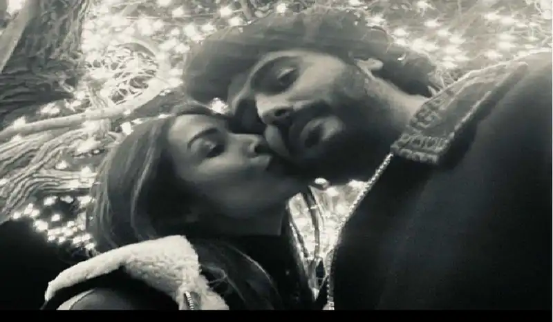 'Mommy stepson love still goin strong': Malaika Arora and Arjun Kapoor drop mushy new year post, netizens react