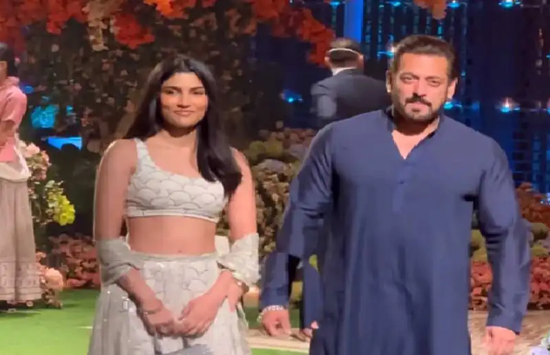 'Ab ye launch hogi new movie me': Salman Khan makes an appearance with niece Alizeh Agnihotri at Anant Ambani's engagement leaving fans excited