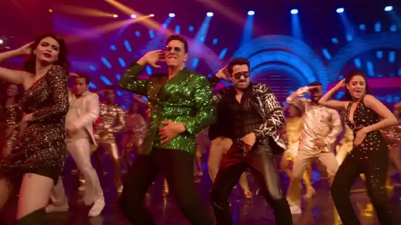 Selfiee song Main Khiladi: Akshay Kumar & Emraan Hashmi’s chemistry is the highlight of this otherwise average remix