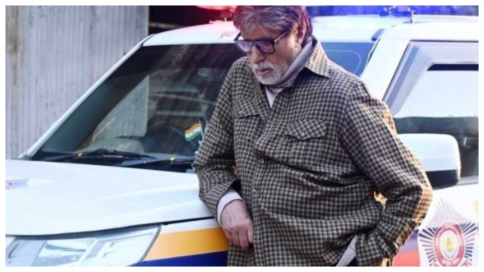 'Kis police wale ka din kharab hogya': Amitabh Bachchan's arrested post amid no helmet case triggers funny reactions