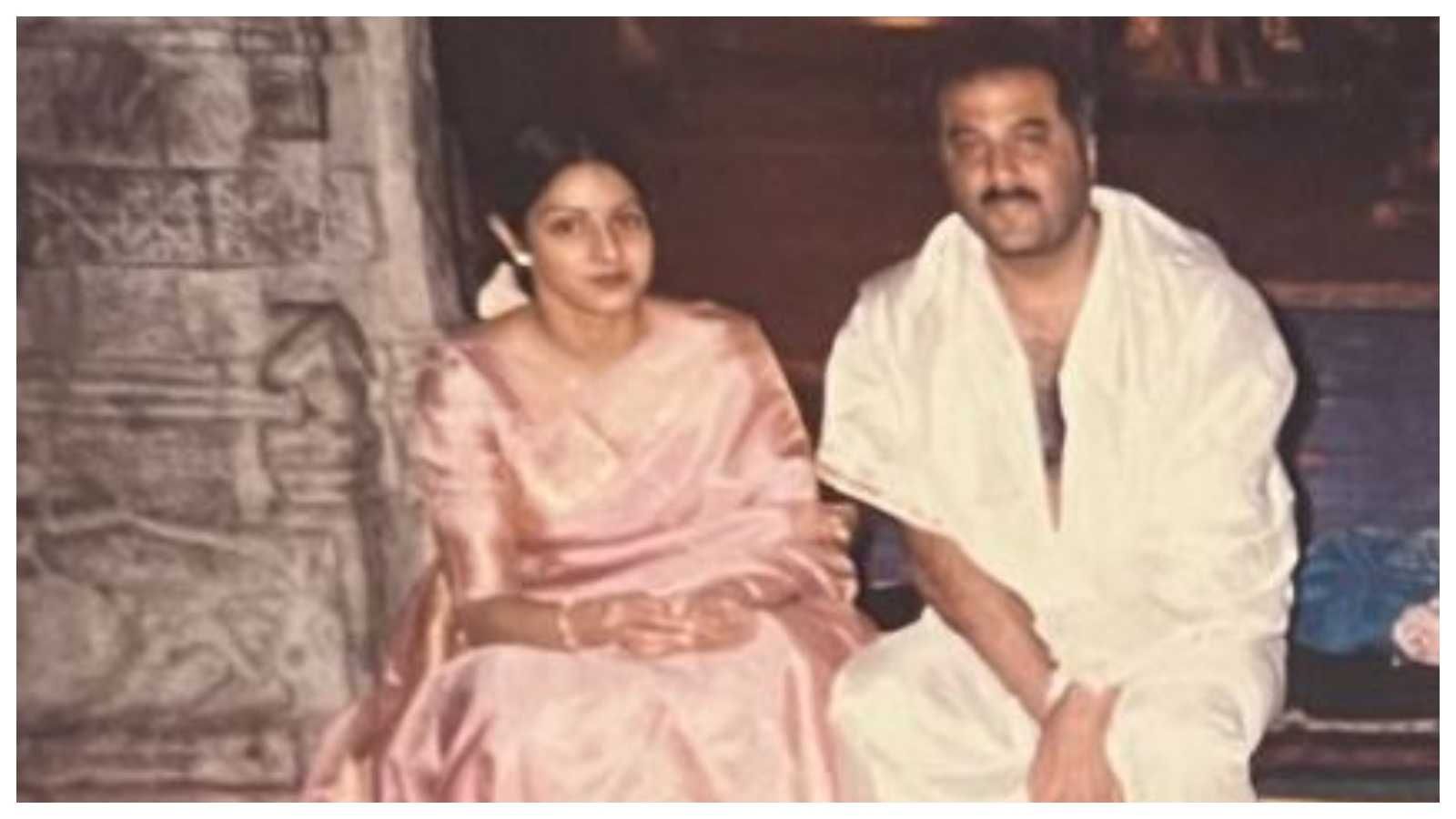 Boney Kapoor misses late wife Sridevi on wedding anniversary, shares a rare picture