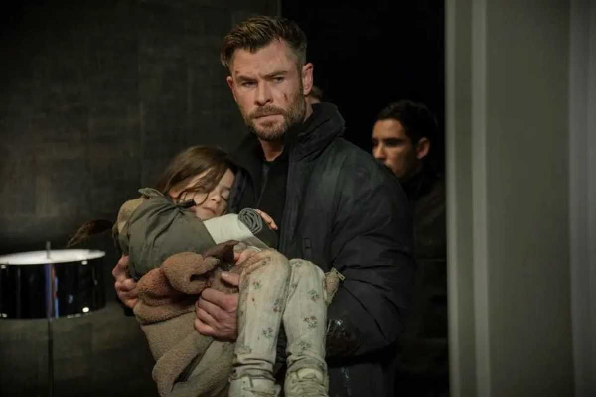 Chris Hemsworth in 'Extraction 2': Dazzling stunts and unyielding violence