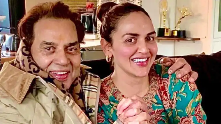 Dharmendra  Esha Deol