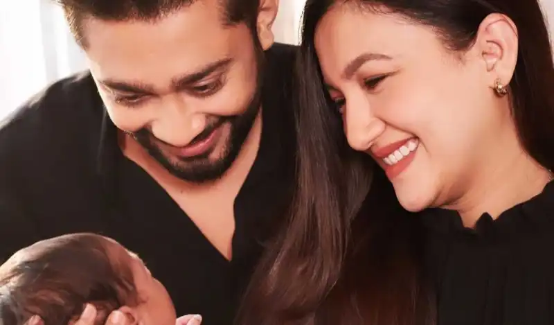 Gauahar Khan and Zaid Darbar reveal first picture of their son, announce his name as he turns a month old