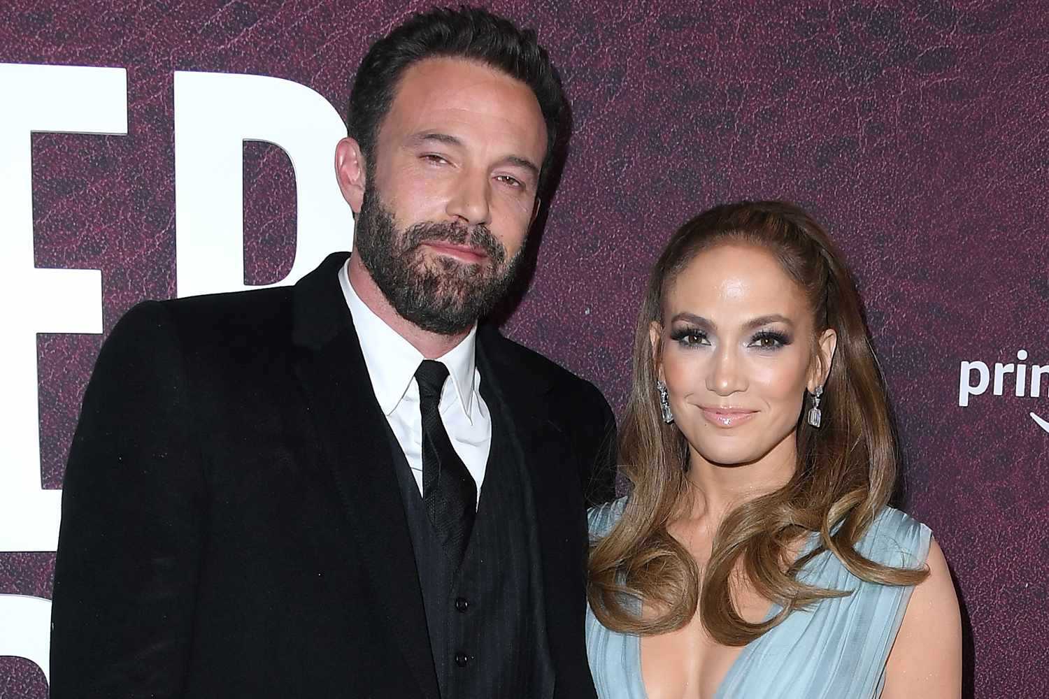 Ben Affleck And Jennifer Lopez S Love Blossoms In Beverly Hills A Year