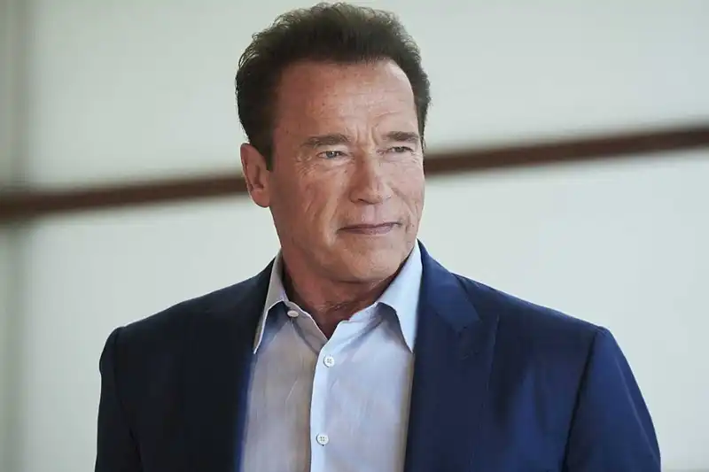 <p><strong>Arnold Schwarzenegger</strong></p>