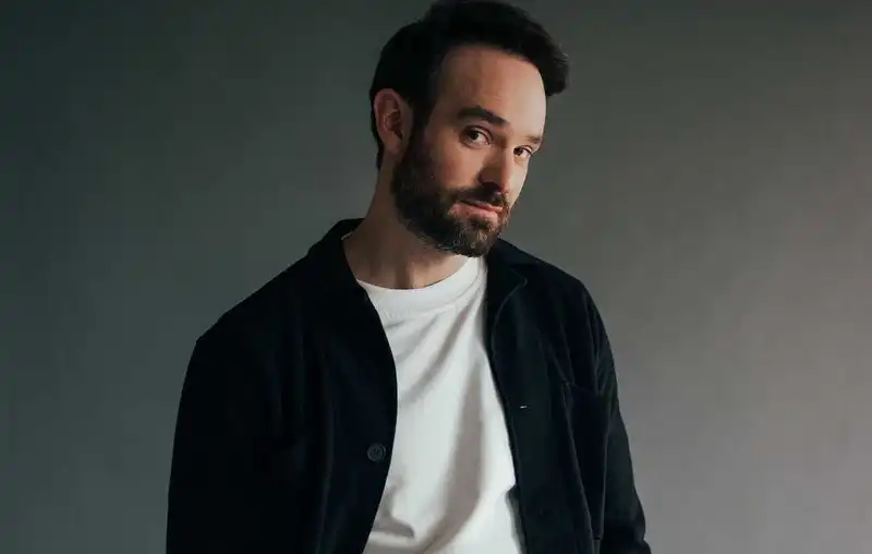 <p>Charlie Cox</p>