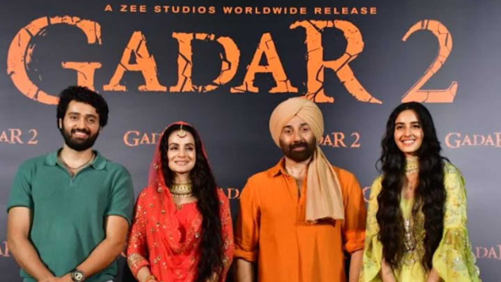 Sunny Deol, Ameesha Patel and others bring a tint of nostalgia at the Gadar 2 trailer launch, see pics