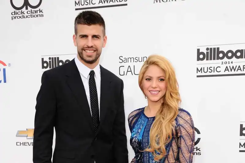 <p>Shakira and Gerard Pique (Source: Vanity Fair)</p>