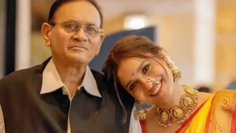 Ankita Lokhande with her father