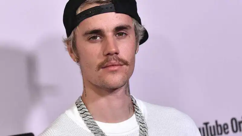 Justin Bieber (Source: France 24)