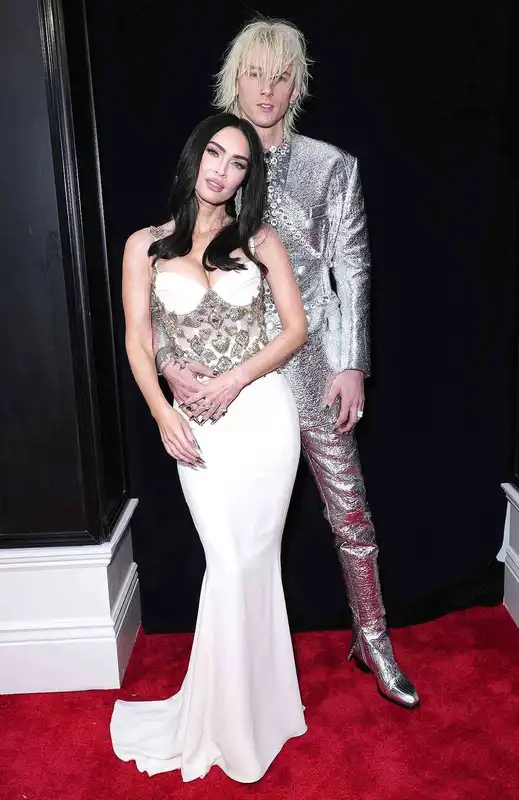 <p>Megan Fox and Machine Gun Kelly at Grammys 2023 (Source: People)</p>