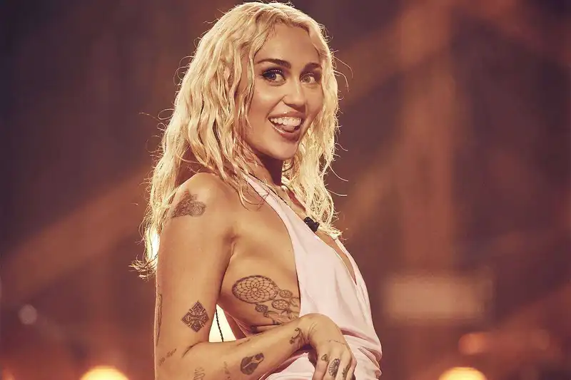 <p>Miley Cyrus (Source: People)</p>