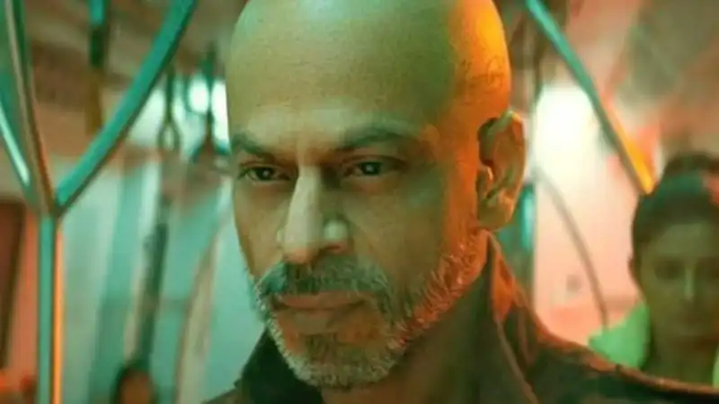 Shah Rukh Khan has a witty reply on question about his bald look in Jawan, jokingly abuses a fan