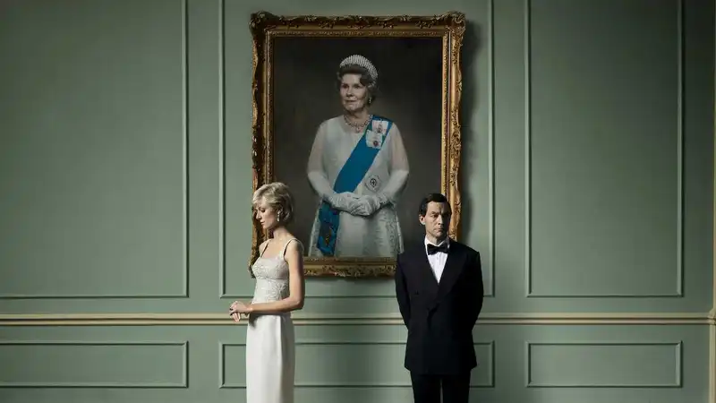 The Crown (2016) (Source: Netflix)