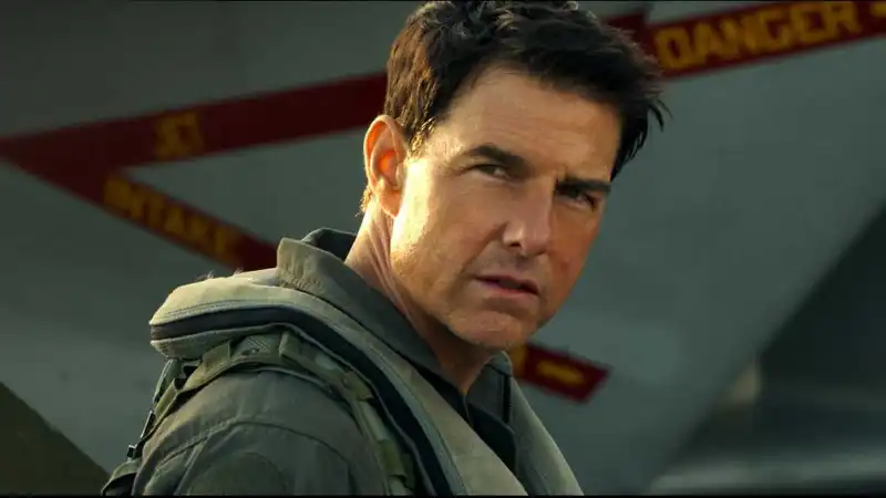 Tom Cruise in 'Top Gun: Maverick' (2022) (Source: Los Angeles Times)